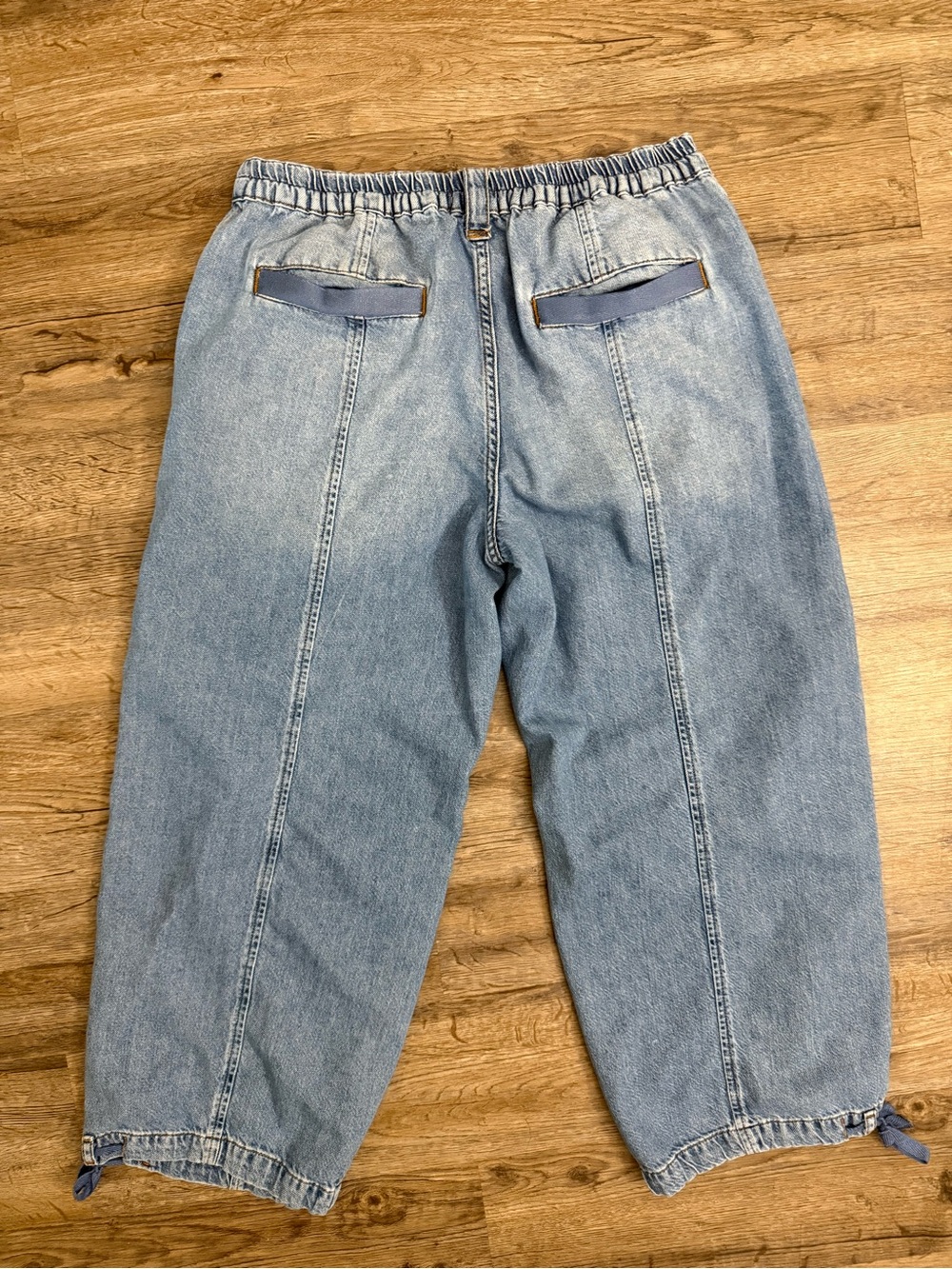 Pilcro • Beach Mid Rise Jeans - Picture 14 of 16